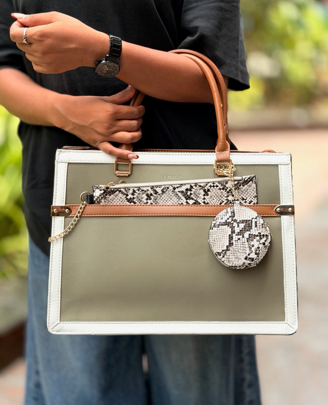 Sneaky Pouch Tote Bag