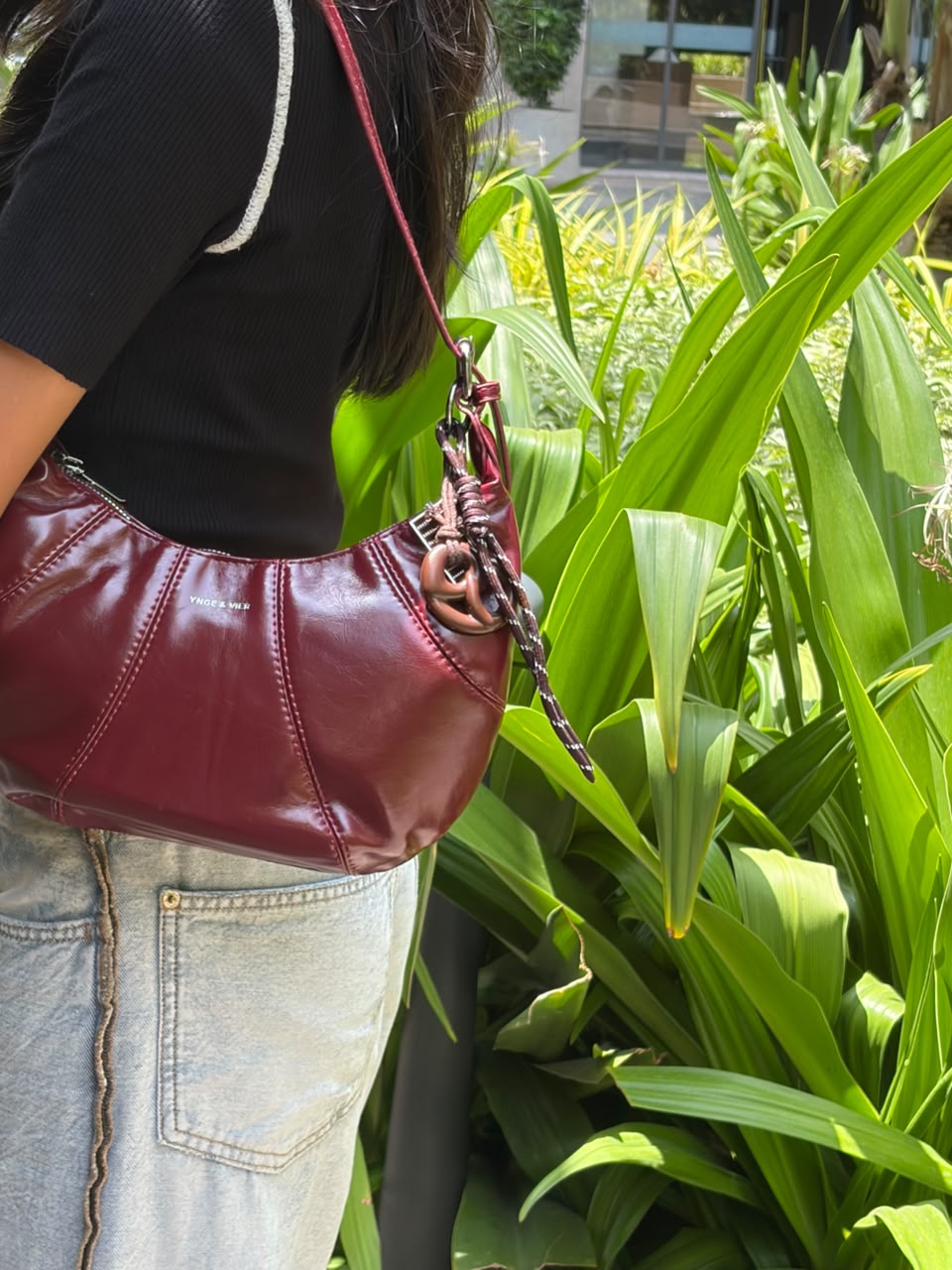 Vier Hobo Shoulder Bag