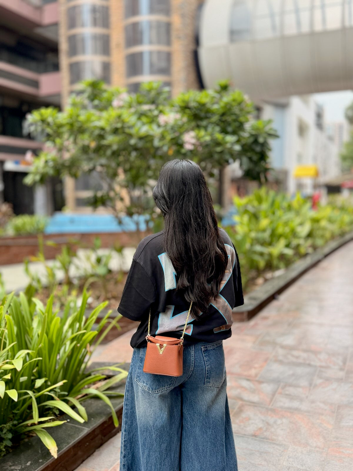 Chic Mini Sling Bag with Chain Strap