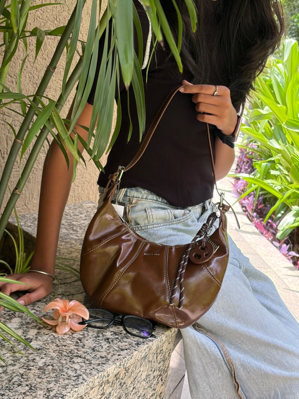 Vier Hobo Shoulder Bag