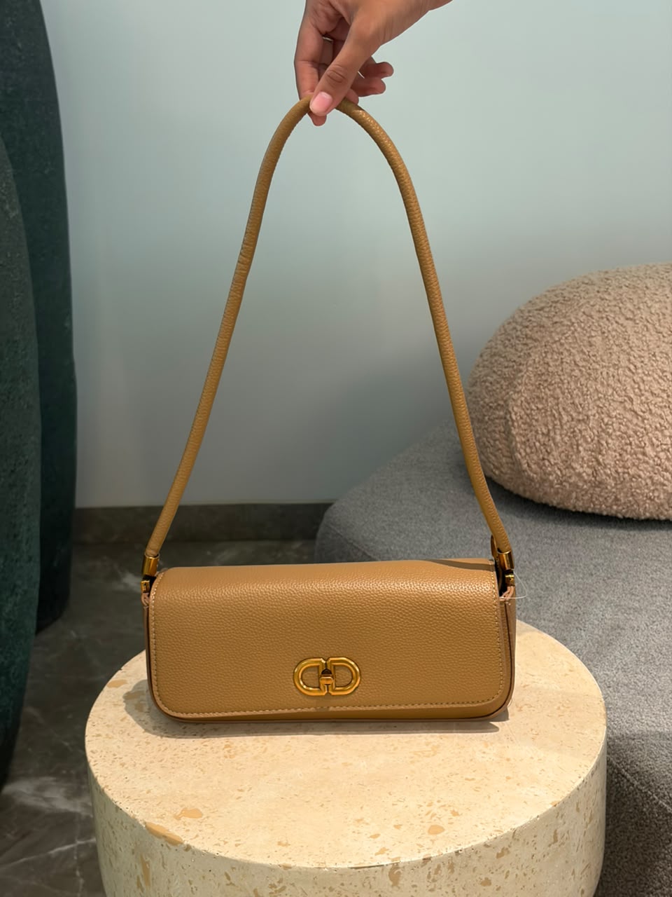 Florida bub Shoulder Bag with Gold-Tone Clasp