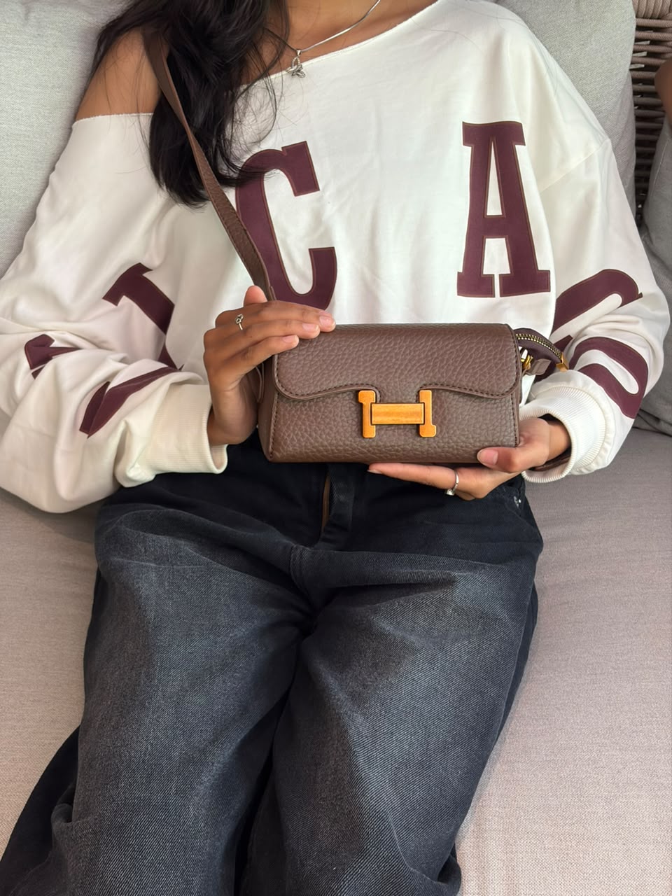Elegant Brown Textured Shoulder Bag with Gold Lock