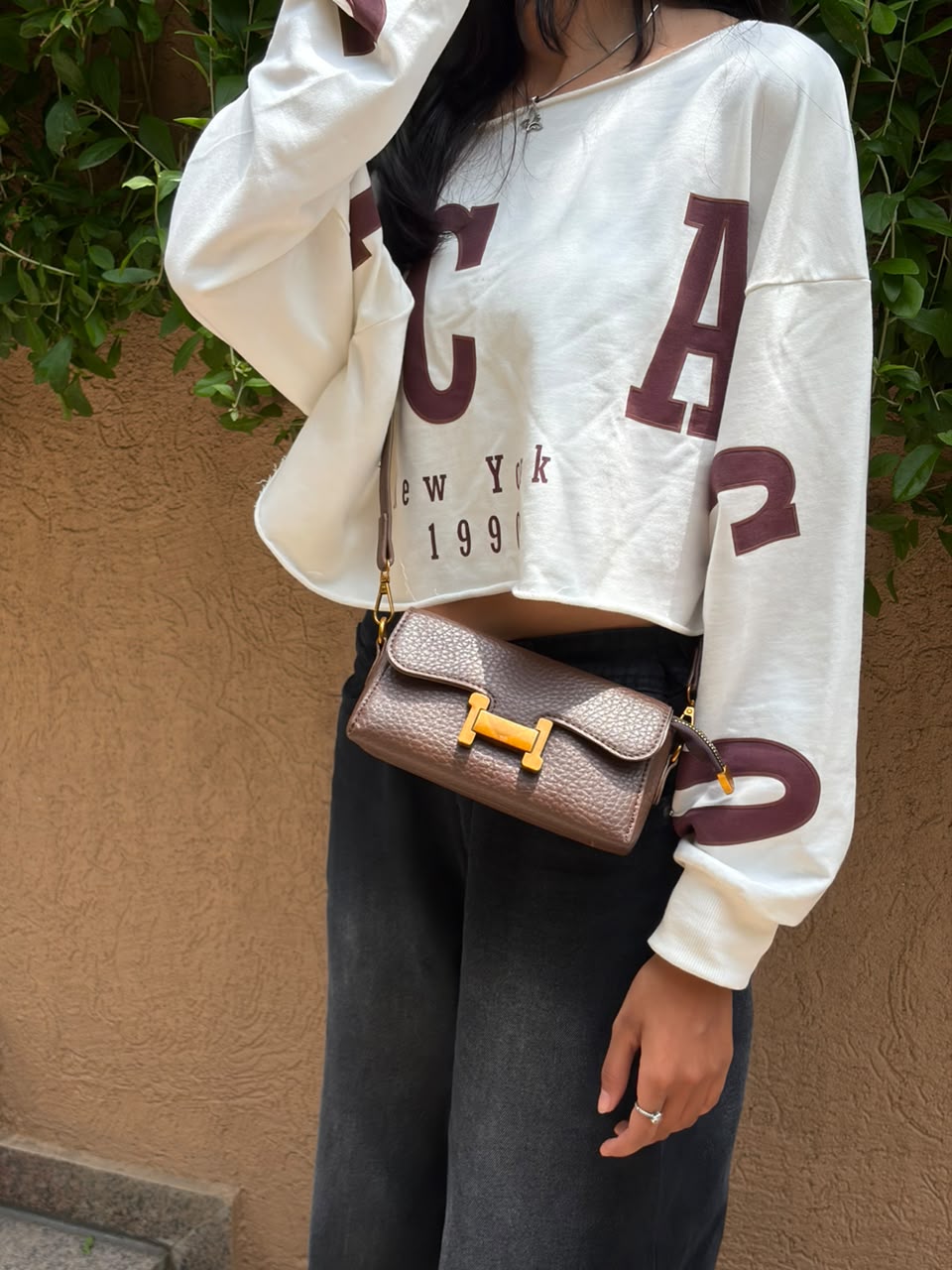 Elegant Brown Textured Shoulder Bag with Gold Lock